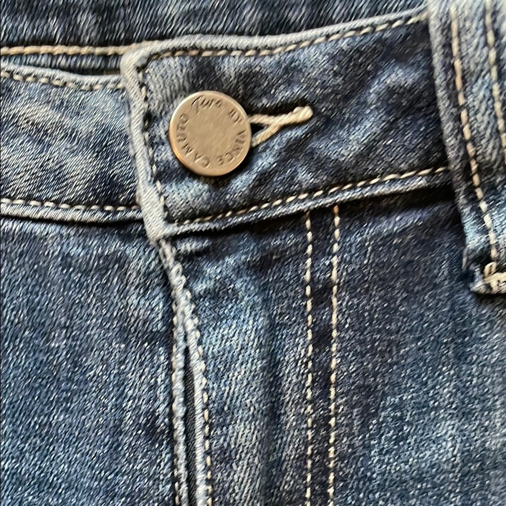VINCE CAMUTO JEANS - Picture 3 of 9